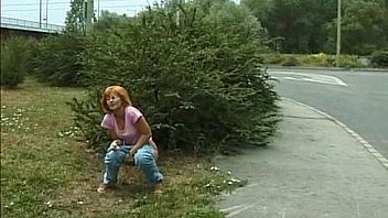 Crazy pee girl pissng hard sex