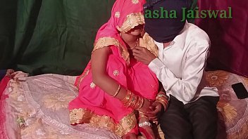 भाभी की करवा चौथ की जबरदस्त चुदी देख के आपका पानी गिर उछाल के दोगी स्टाइल में साड़ी में हिंदी आवाज में क्लियर में आशा जायसवाल thumbnail