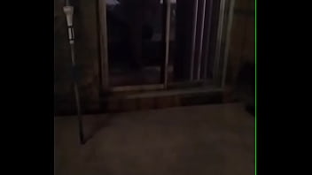 Desvistiendome y enseñando tanga Desvistiendome y enseñando tanga