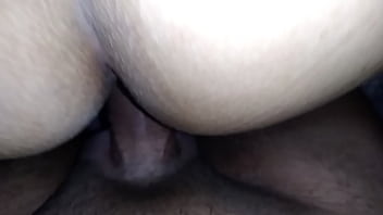 Brinquedo da esposa fazendo gozar gostoso e arrombando