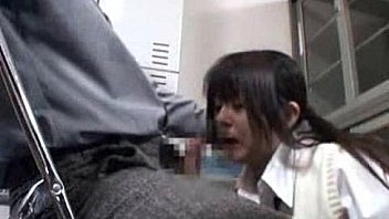 School girl got to blow job School girl got to blow job