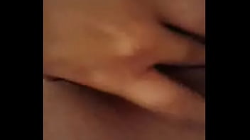 Siririca ao som de raça negra