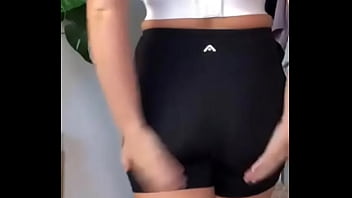 Brooke nichole lee bante em suas nadegas