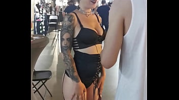 Dans 1h sortie d'une vidéo exclusive j'ai filmé un strip tease privé avec