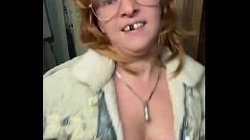 Help me hit 8k today anyone who retweets this post will get this ladies nudes sent to their inbox