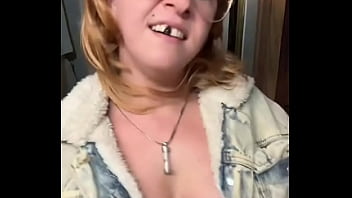 Help me hit 8k today anyone who retweets this post will get this ladies nudes sent to their inbox