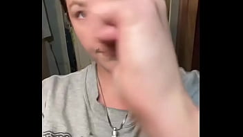 Help me hit 8k today anyone who retweets this post will get this ladies nudes sent to their inbox