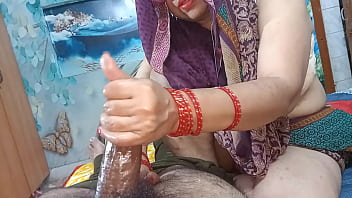 Virgin girl make sex relation with her boyfriend when she was alone her room