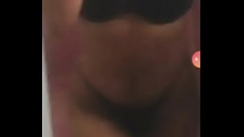 Aqui estou eu outra vez louca por dinheiro