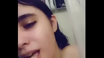 My girl wants me to face fuck her