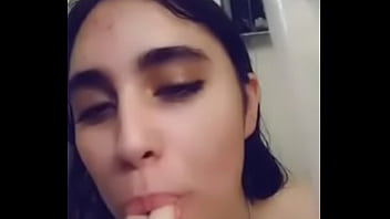 My girl wants me to face fuck her