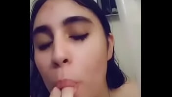 My girl wants me to face fuck her