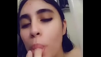 My girl wants me to face fuck her