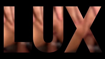 Vizinha da bunda grande gosta de chupar pau