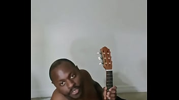 Re singing a few more songs for free that reminds myself of cleaning happening 1