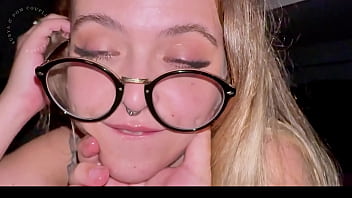 My friend came over to study but she really came to give me a blowjob