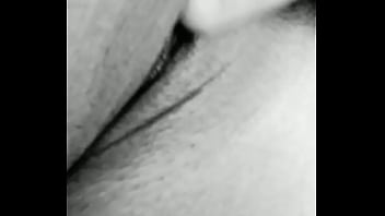 Perrita pidiendo verga