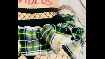 Alumna nalgona es grabada para xvideos