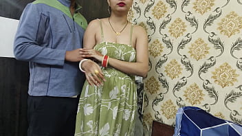 Desisaarabhabhi diwali ko aaye periods gaand toh mili lund pe lights jala ke muh main liya