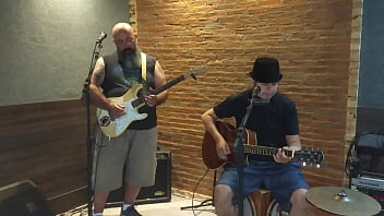 Nunca vi deputado fazer greve por conta de salário