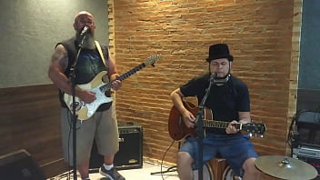 Nunca vi deputado fazer greve por conta de salário