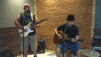 Nunca vi deputado fazer greve por conta de salário