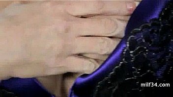 Stressed out milf with a sexy body gets a happy ending massage