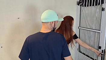 Medindo calça do homem o deixou de pau duro Medindo calça do homem o deixou de pau duro