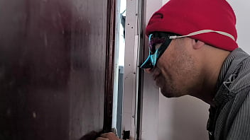 Wanita berseragam itu mengambil barang barang dari rumah ibu tiriku dan aku memergokinya dia meniduriku dan aku memaafkannya Wanita berseragam itu mengambil barang barang dari rumah ibu tiriku dan aku memergokinya dia meniduriku dan aku memaafkannya
