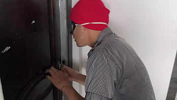 Wanita berseragam itu mengambil barang barang dari rumah ibu tiriku dan aku memergokinya dia meniduriku dan aku memaafkannya Wanita berseragam itu mengambil barang barang dari rumah ibu tiriku dan aku memergokinya dia meniduriku dan aku memaafkannya