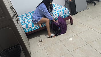 Wanita berseragam itu mengambil barang barang dari rumah ibu tiriku dan aku memergokinya dia meniduriku dan aku memaafkannya Wanita berseragam itu mengambil barang barang dari rumah ibu tiriku dan aku memergokinya dia meniduriku dan aku memaafkannya