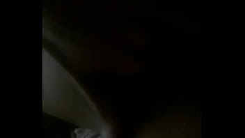 Novinha safada na siririca