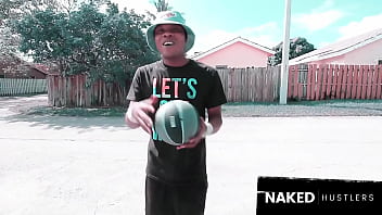 Baddie’s light skin pretty bitches are full time dick pleasers