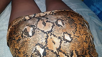 Hoy domingo mi prima llega b y con vestido Hoy domingo mi prima llega b y con vestido