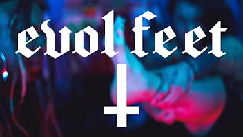 Goddess rotten venus foot domination