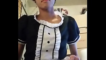 【女装】　メイド足上げ　【尻穴メイド】　もみじ