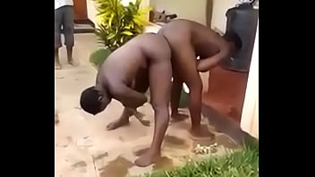 Video confuso de un par de negros