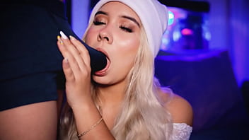 Blonde with an angelic face is an expert in seducing cocks and making them hard