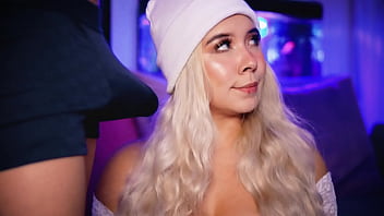 Blonde with an angelic face is an expert in seducing cocks and making them hard