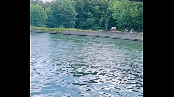 Retour en allemagne des pêcheurs heureux swame off