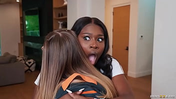 Homeworking brazzers enter xvpromo