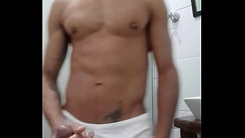 Higor Linz Deixar O Pau Marcando Na Sua Nova Sunga thumbnail