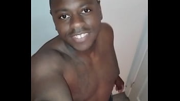 Other things this song reminds myself of it saying in yellow with a selfie