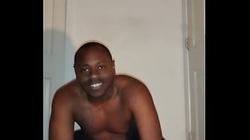 Other things this song reminds myself of it saying in yellow with a selfie