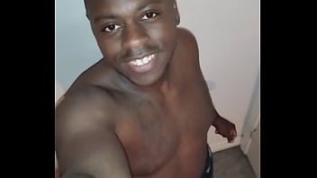 Other things this song reminds myself of it saying in yellow with a selfie