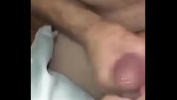 Corno pede para comedor gazar na boca de sua esposa