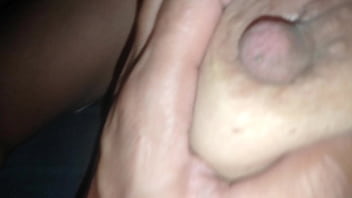 เลียหีสาวสวยแตดขาวหีใหญ่แล้วเอาควยยัดแตด