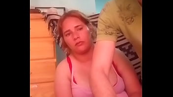 Chupándola un rato cuando chateamos en vivo