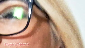 O fã estava há meses com tanta tesão parte 2 2 em marcar comigo que quando fui atender sua vontade ele gozou três vezes trailer