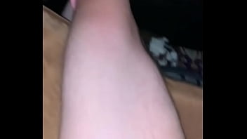 Amateur gets cum on her back